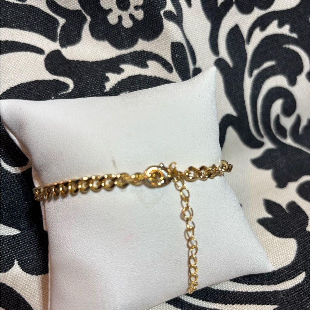 7” New! Women’s Dainty Thin Gold-tone Bracelet - Picture 4 of 4